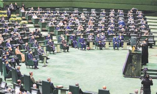 Raisi says tackling Covid, reviving economy priorities