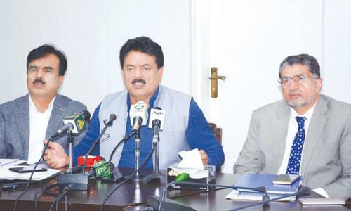 Govt focusing on enhancing food production: SAPM