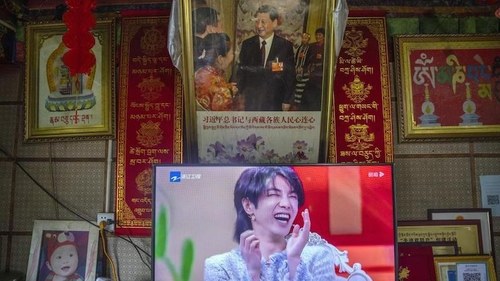 China bans men it sees as 'not masculine enough' from TV