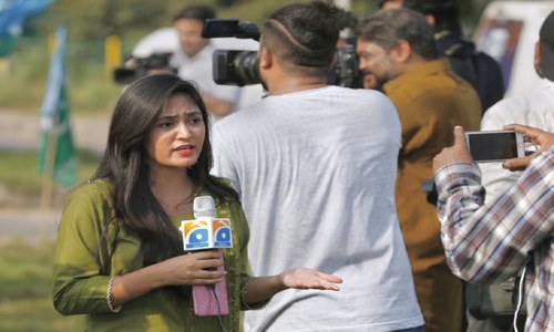 MEDIA: HOW ARE WOMEN FARING ON THE MEDIA? MEDIA: HOW ARE WOMEN FARING ON THE MEDIA?