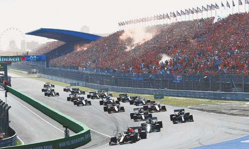 Verstappen triggers Dutch party with dominant home win