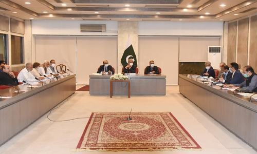 Ministry told to pursue case about ban on export of poultry products