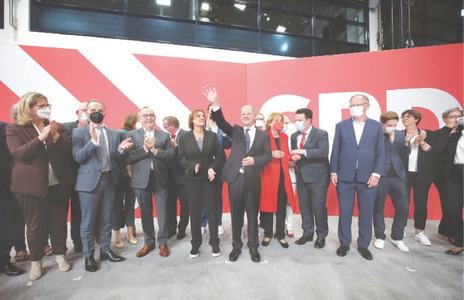 Merkel&rsquo;s party makes worst showing in polls since WWII