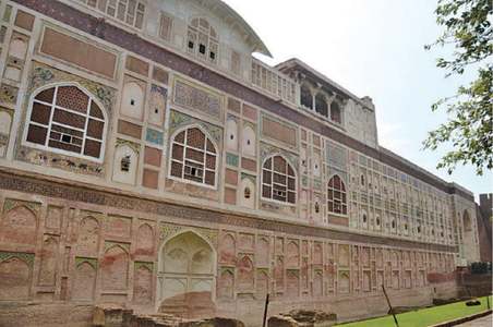 Conservation to reinvigorate Lahore Fort’s mural Conservation to reinvigorate Lahore Fort’s mural