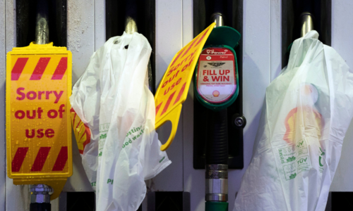 Fuel pumps run dry in UK as govt blames panic buying