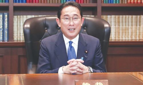 In triumph for Japan&rsquo;s establishment, Kishida becomes ruling party&rsquo;s head