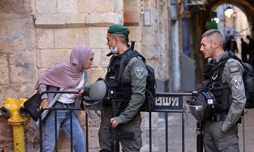 Israel officers kill woman in Jerusalem after alleged stabbing attempt