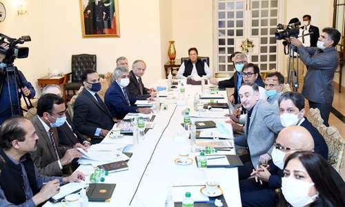 Imran for exploiting potential of salt, pharmaceutical sectors