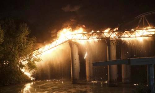 Fire damages Rome's historic 19th century 'Iron Bridge' Fire damages Rome's historic 19th century 'Iron Bridge'
