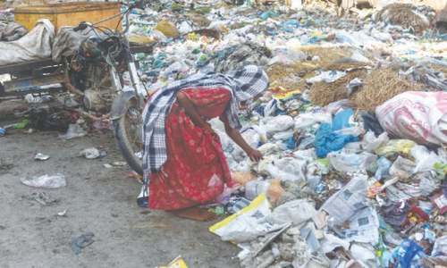Move to involve law enforcers in garbage collection in Karachi