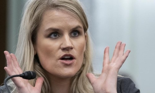 How one Facebook worker unfriended the giant social network How one Facebook worker unfriended the giant social network