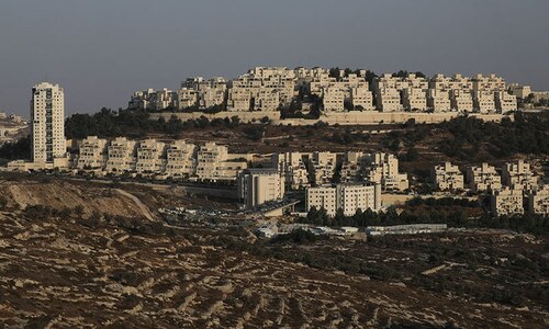 Israel gives final OK to 1,800 West Bank settler homes