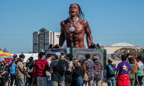At least eight dead, several others injured in crush at US music festival At least eight dead, several others injured in crush at US music festival