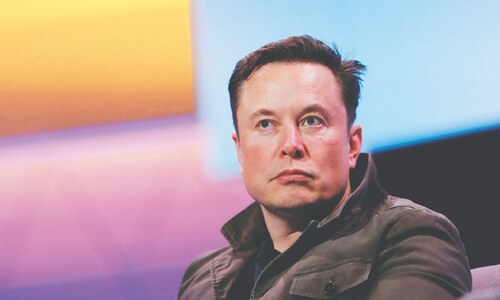 Musk asks Twitter if he should sell 10pc of his Tesla stock