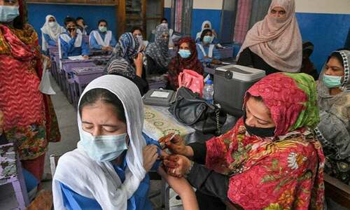 Provinces to focus on vaccination of school students