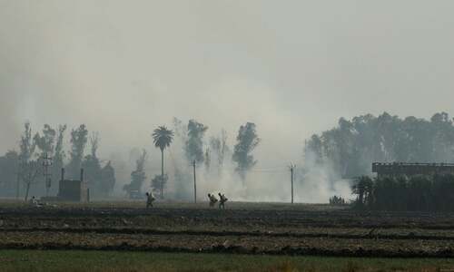 India struggles to put out crop waste fires that fuel air pollution