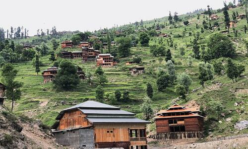 TOURISM: A ROOM OF ONE&rsquo;S OWN