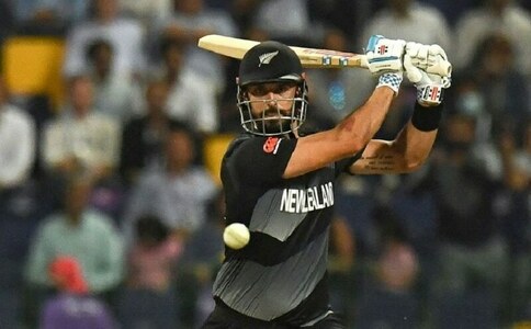 Mitchell replaces Conway in NZ squad for India Tests