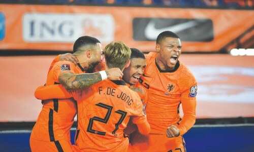 Dutch head back to World Cup; Turkey, Ukraine into play-offs