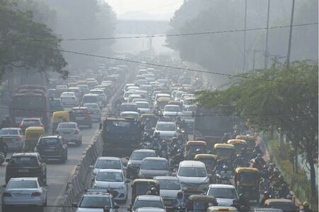Schools close as smog-laden Delhi considers lockdown