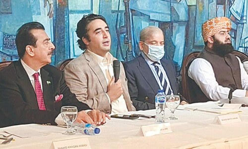 Opposition considers challenging poll law in court