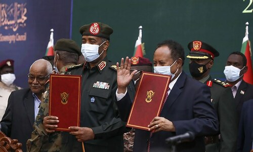 Deal signed for reinstatement of ousted Sudanese PM