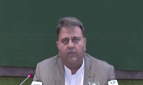 PML-N leaked ex-CJP's fake audio clip to pressurise judges, alleges Fawad Chaudhry PML-N leaked ex-CJP's fake audio clip to pressurise judges, alleges Fawad Chaudhry