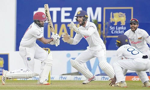 Spinners put Sri Lanka close to victory against WI