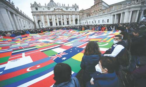 Migrants should not be &lsquo;instrumentalised&rsquo;, says Pope