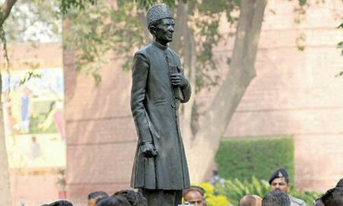 Quaid statue&rsquo;s monocle stolen in Vehari
