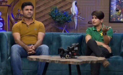 Abdul Razzaq and woman cricketer Nida Dar during a talk show at Neo News. — Photo via Twitter