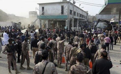 Death toll in Karachi Shershah blast rises to 17 as police launch probe