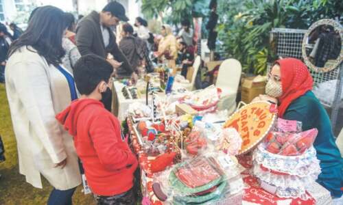 Christmas Market brings joy to visitors Christmas Market brings joy to visitors