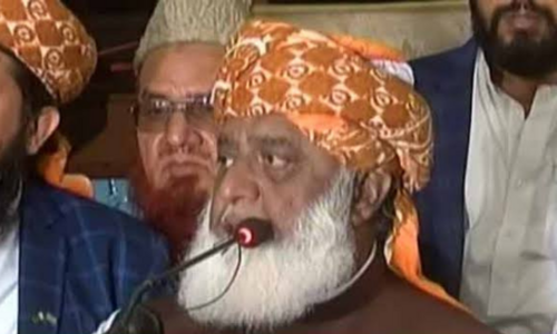 Maulana Fazlur Rehman lauds establishment for &lsquo;keeping aloof&rsquo; from KP local govt polls