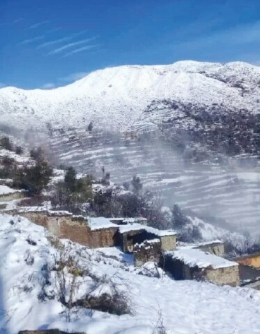 Hazara and Malakand divisions receive rain, snowfall