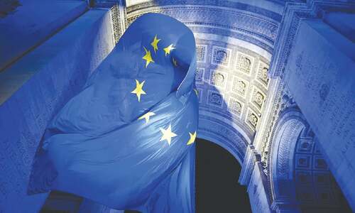 Paris removes EU flag from monument after right-wing uproar