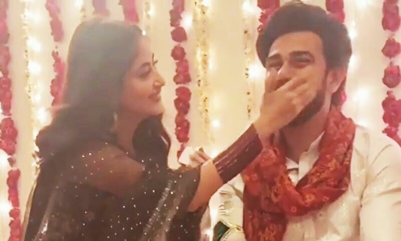 صبور علی کے مایوں میں احد رضا میر کے بغیر سجل علی کی شرکت پر مداح پریشان