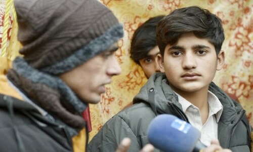 ASI, family stranded in Murree amid heavy snowfall hoped against hope for help