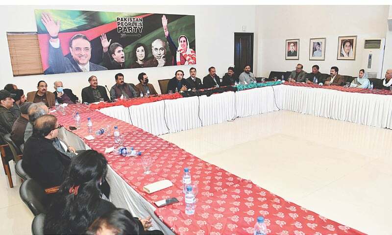 PPP plans tractor rallies across Pakistan to protest urea shortage PPP plans tractor rallies across Pakistan to protest urea shortage