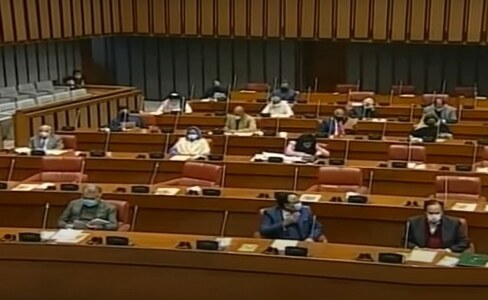 Opposition in Senate slams govt for &lsquo;criminal negligence&rsquo; in handling Murree tragedy