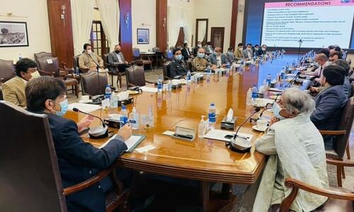 Sindh decides to keep schools open, declares masks mandatory at public places and weddings