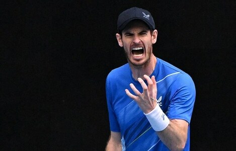 Andy Murray wins at Australian Open for first time since 2017
