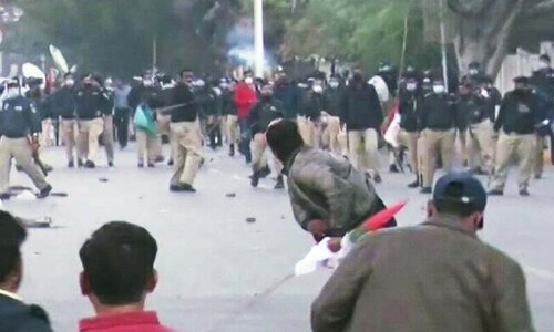 Karachi police fire tear gas, baton-charge MQM-P protesters outside Sindh CM House