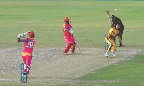 Paul Stirling, Alex Hales dazzle as Islamabad United start off in style