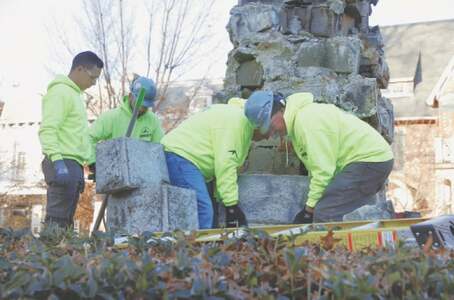 US city starts removing reminders of its pro-slavery past
