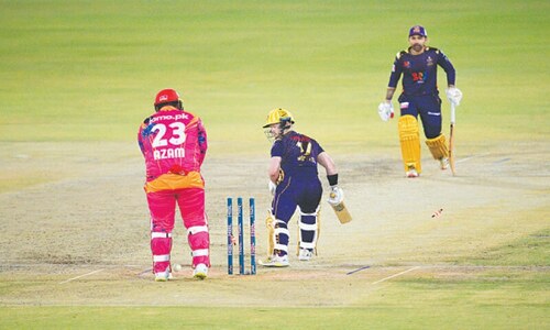 HBL Pakistan Super League: Batters, Shadab fire United to crushing win over Gladiators