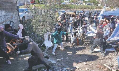 Controversial Israeli MP&rsquo;s visit sparks clashes in Jerusalem