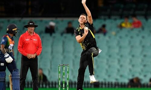Australia beat Sri Lanka in Super Over