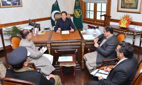 PM Imran directs Buzdar to expand Punjab cabinet &lsquo;to serve the masses better&rsquo;
