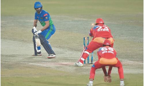 HBL Pakistan Super League: United limp into playoffs after defeat against Sultans